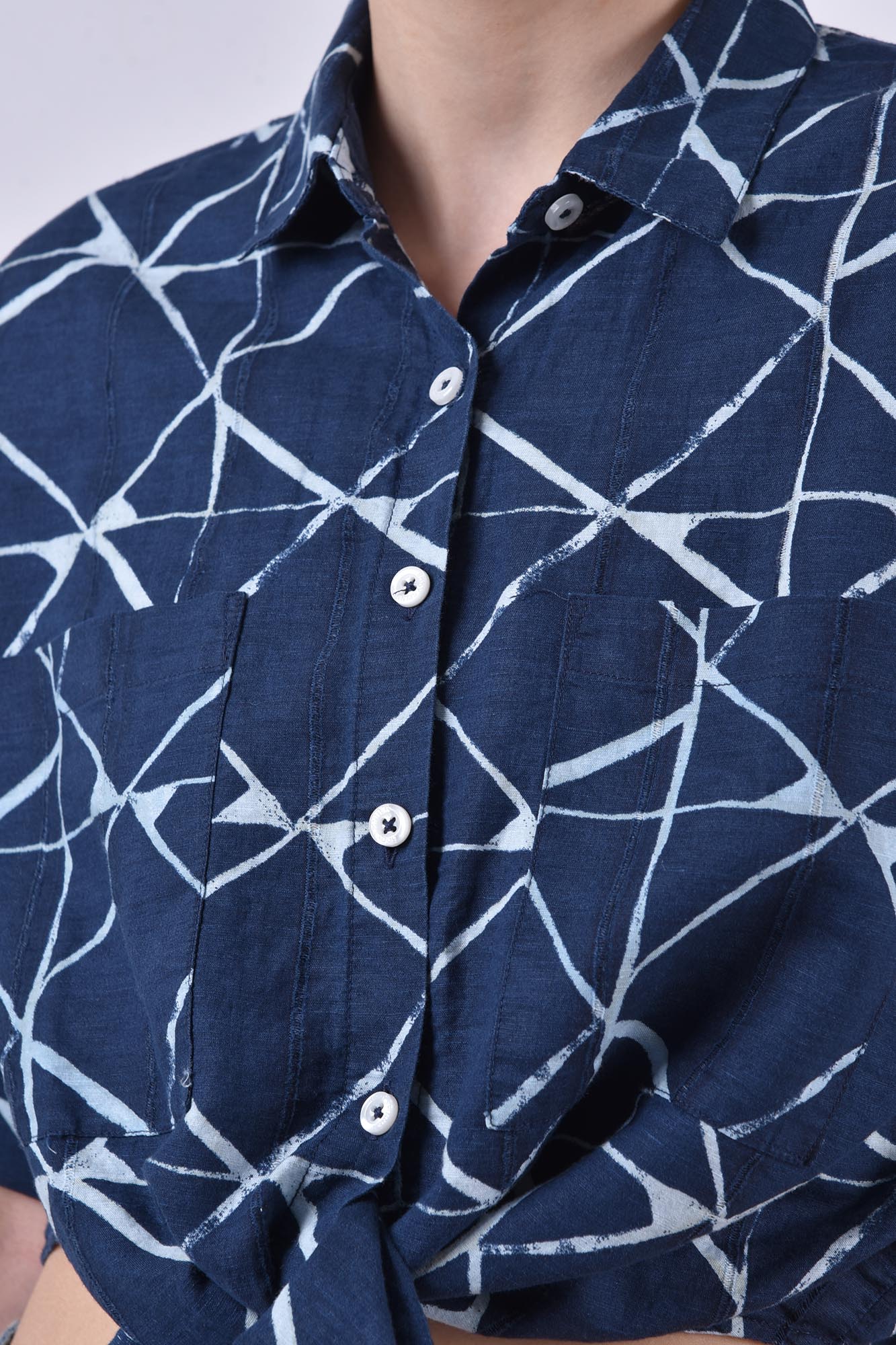 شومیز آستین کوتاه طرحدار