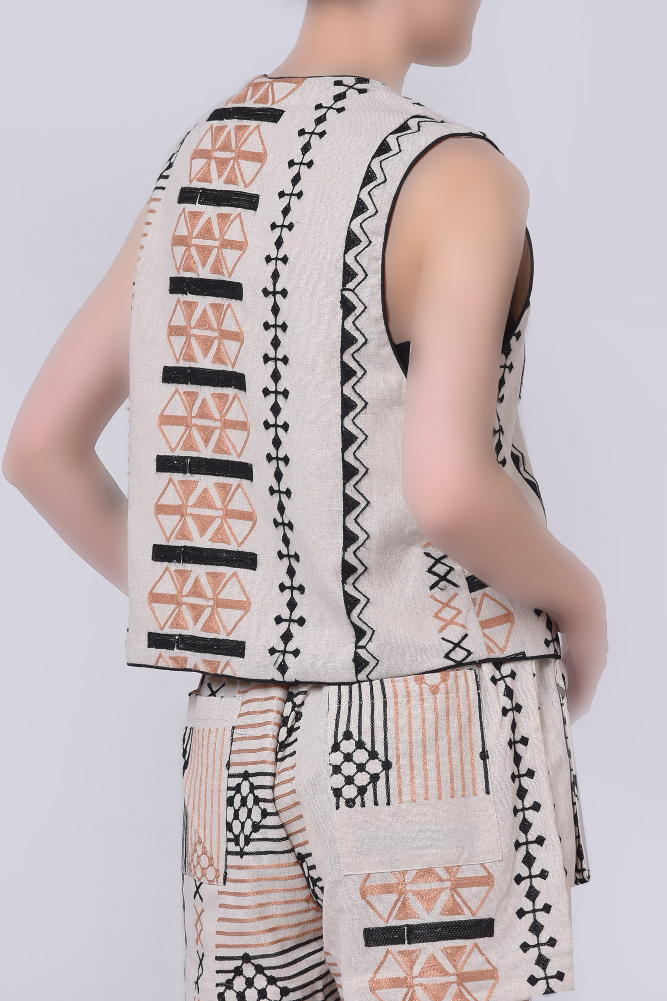 وست کوتاه لینن