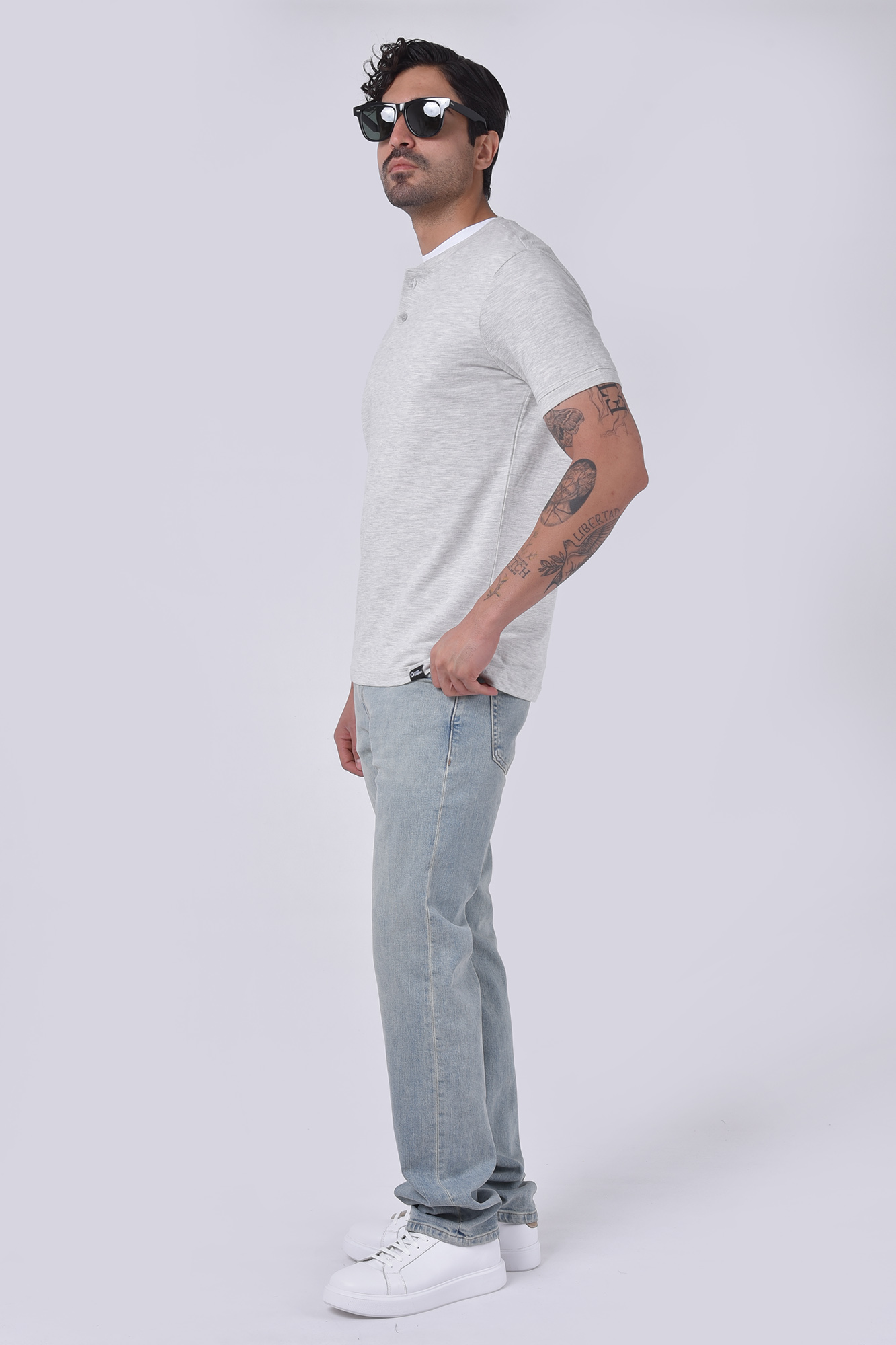 تیشرت آستین کوتاه ساده