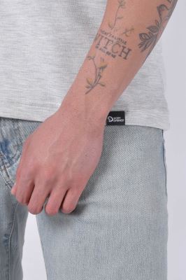 تیشرت آستین کوتاه ساده