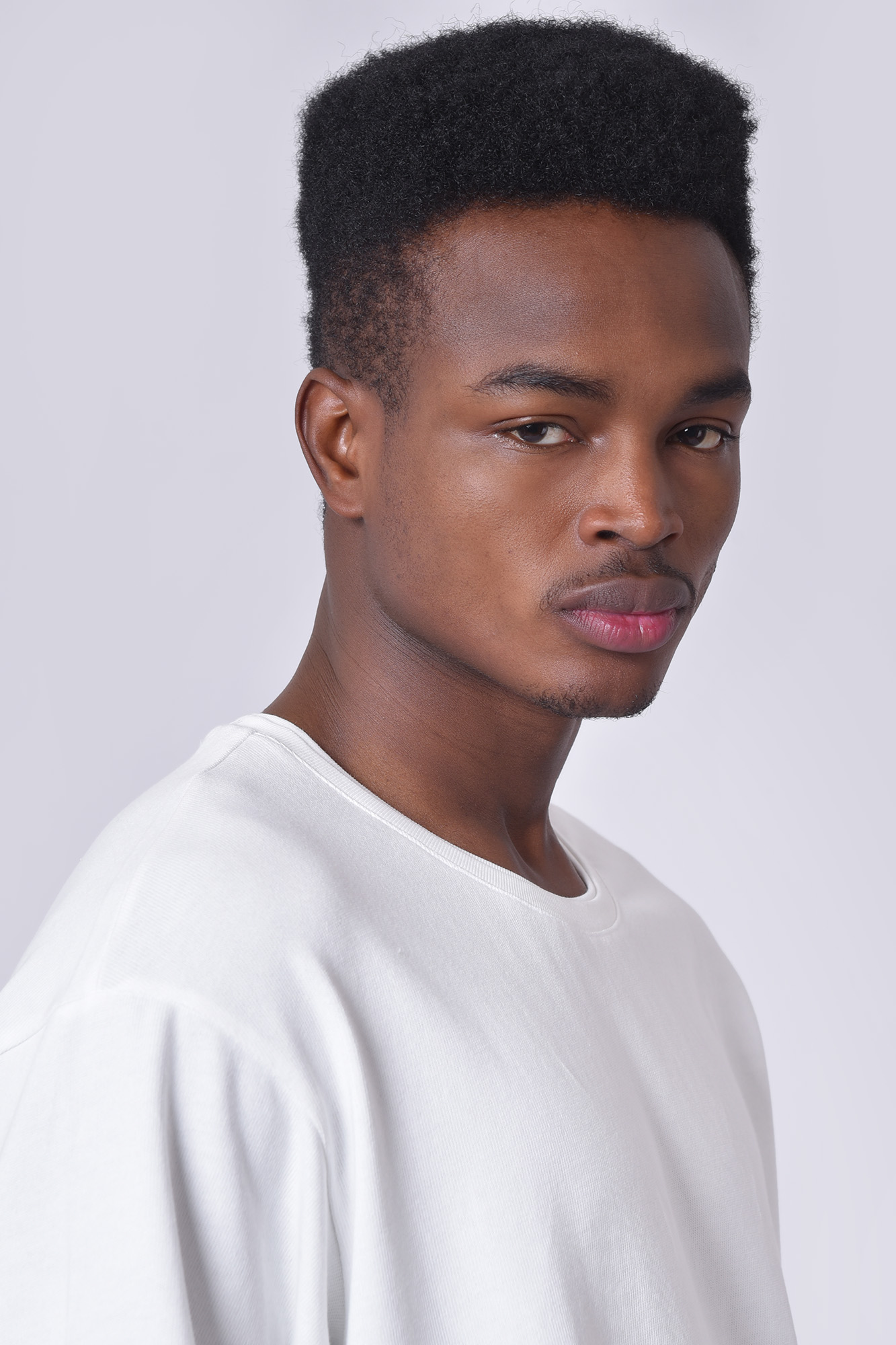 تیشرت آستین کوتاه ساده