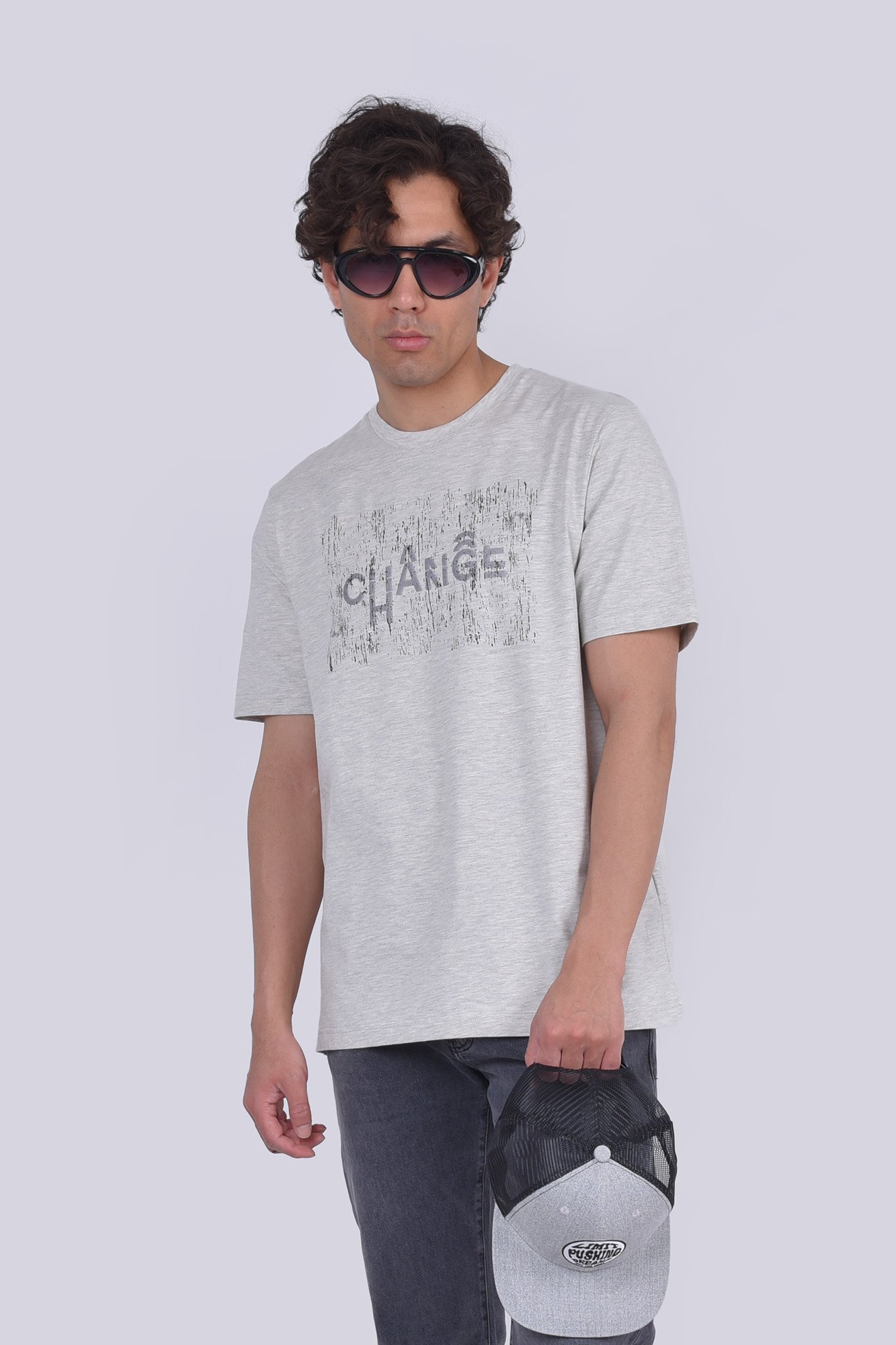 تیشرت آستین کوتاه چاپ و گلدوزی