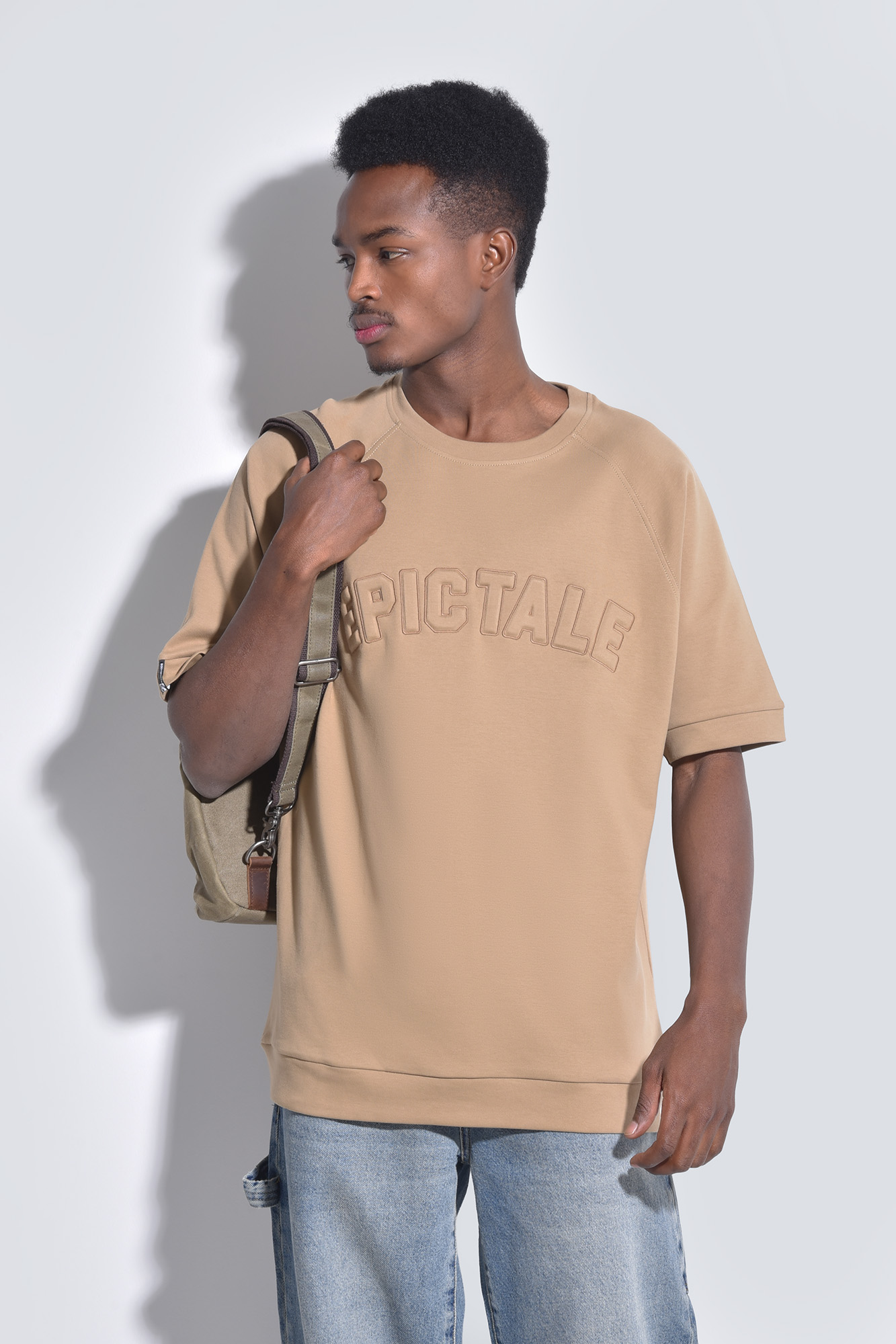 تیشرت آستین کوتاه گلدوزی