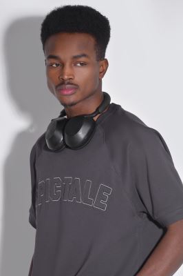 تیشرت آستین کوتاه گلدوزی