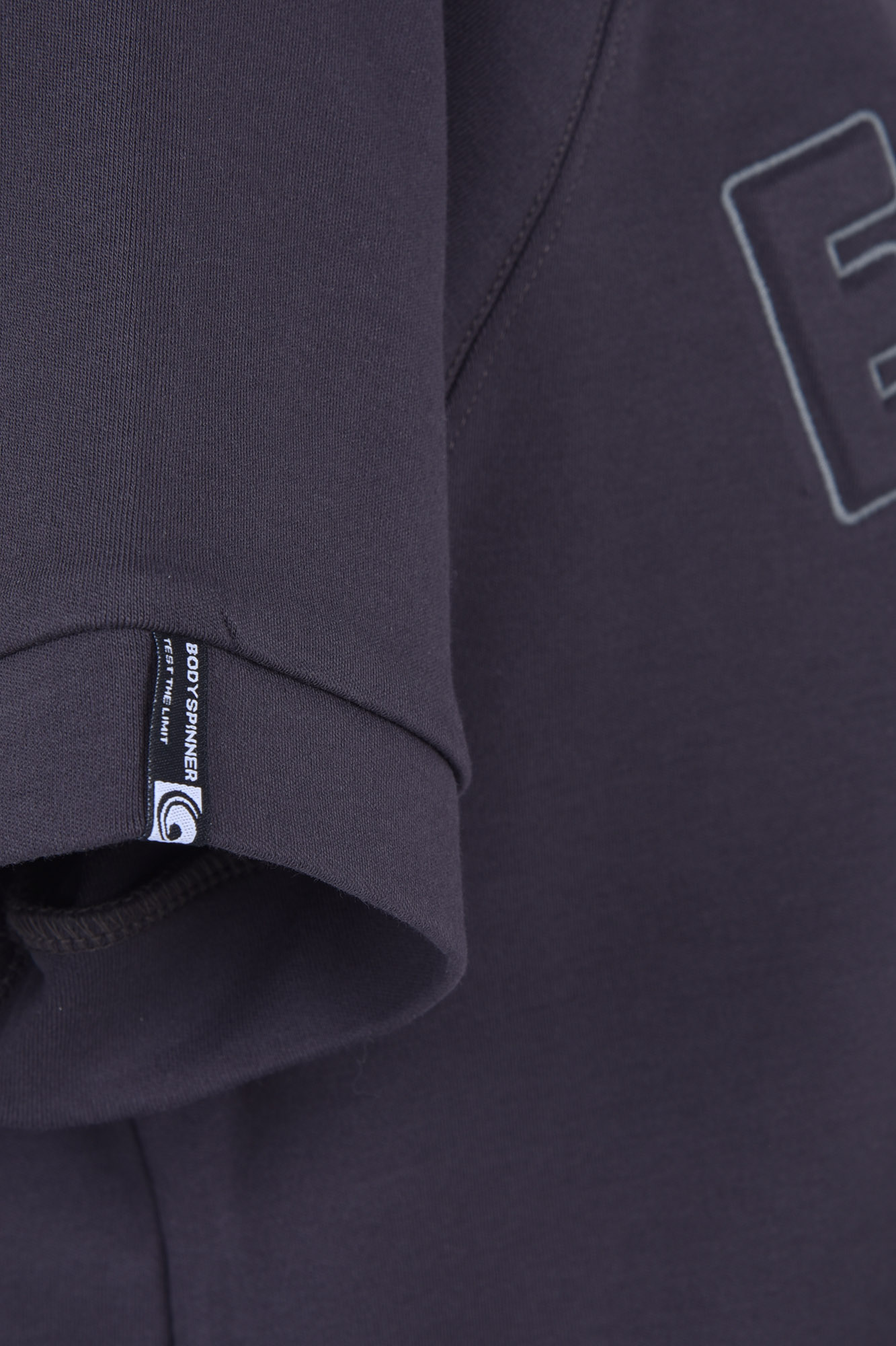 تیشرت آستین کوتاه گلدوزی