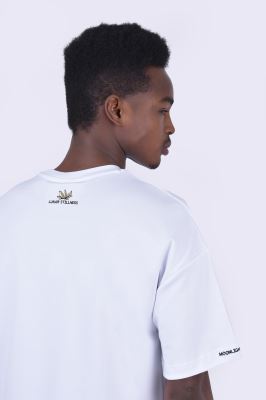 تیشرت آستین کوتاه گلدوزی