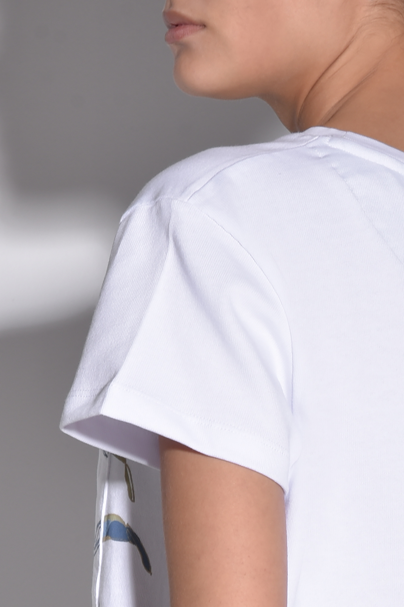 تیشرت آستین کوتاه چاپ و گلدوزی