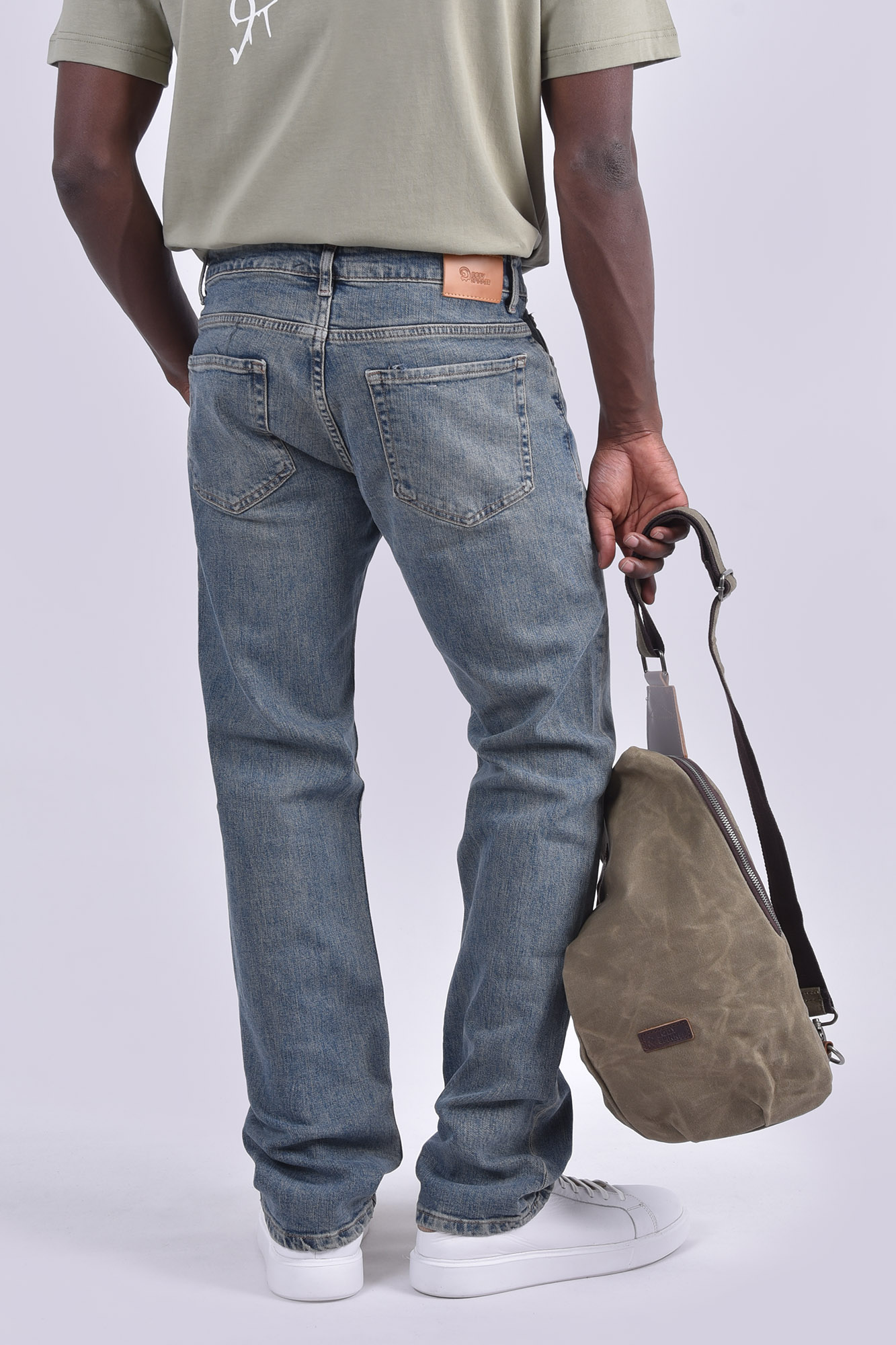 شلوار جین رگولار