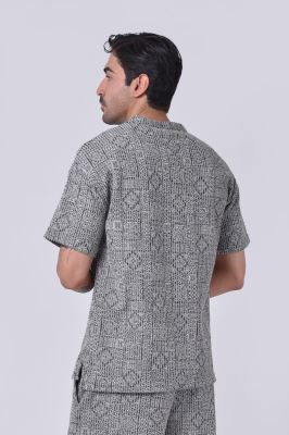 تیشرت آستین کوتاه طرحدار