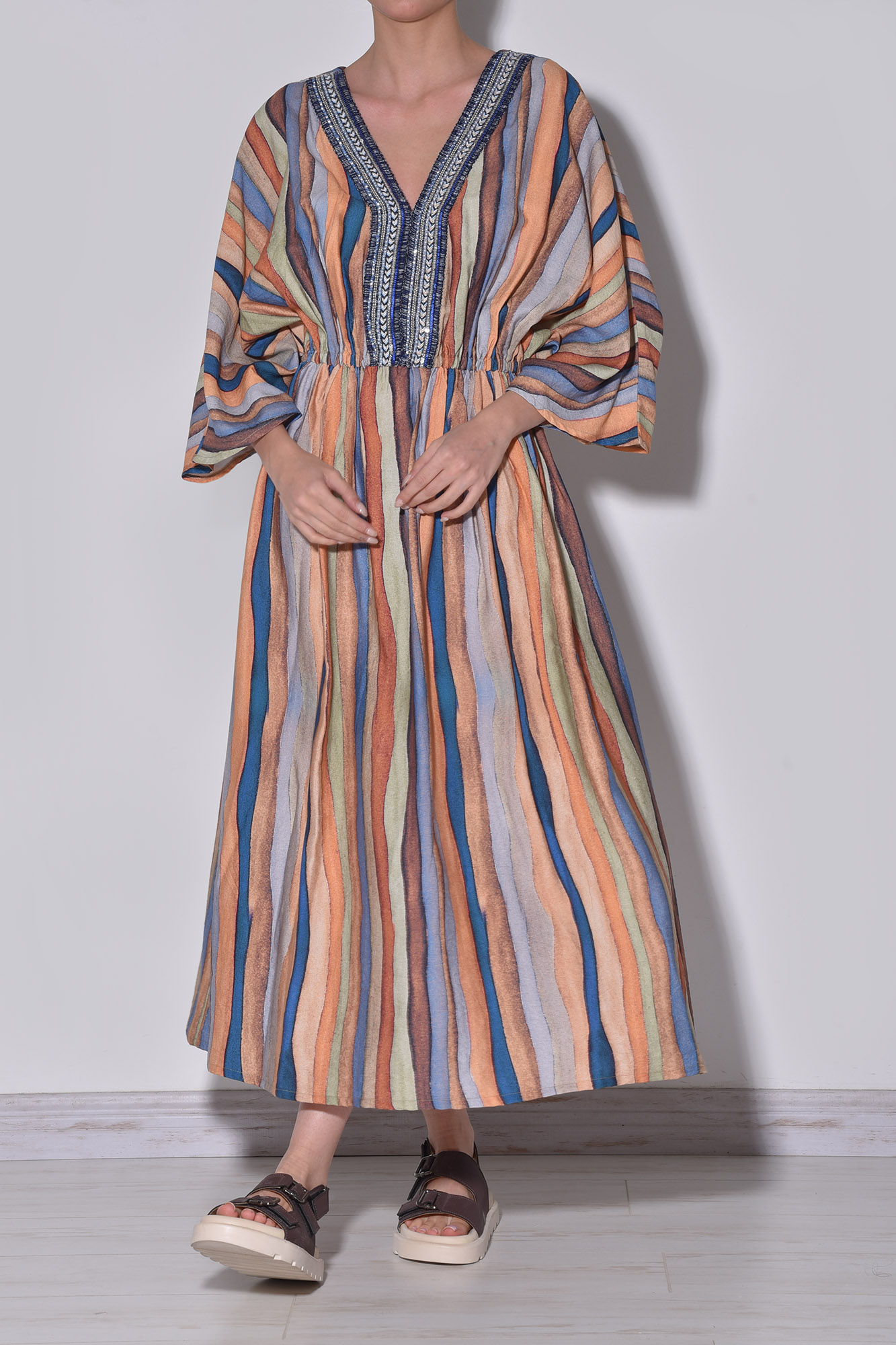 پیراهن زنانه بلند طرحدار