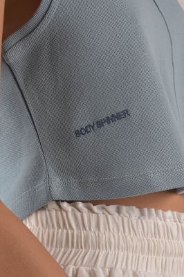 تاپ تیشرتی گلدوزی زنانه