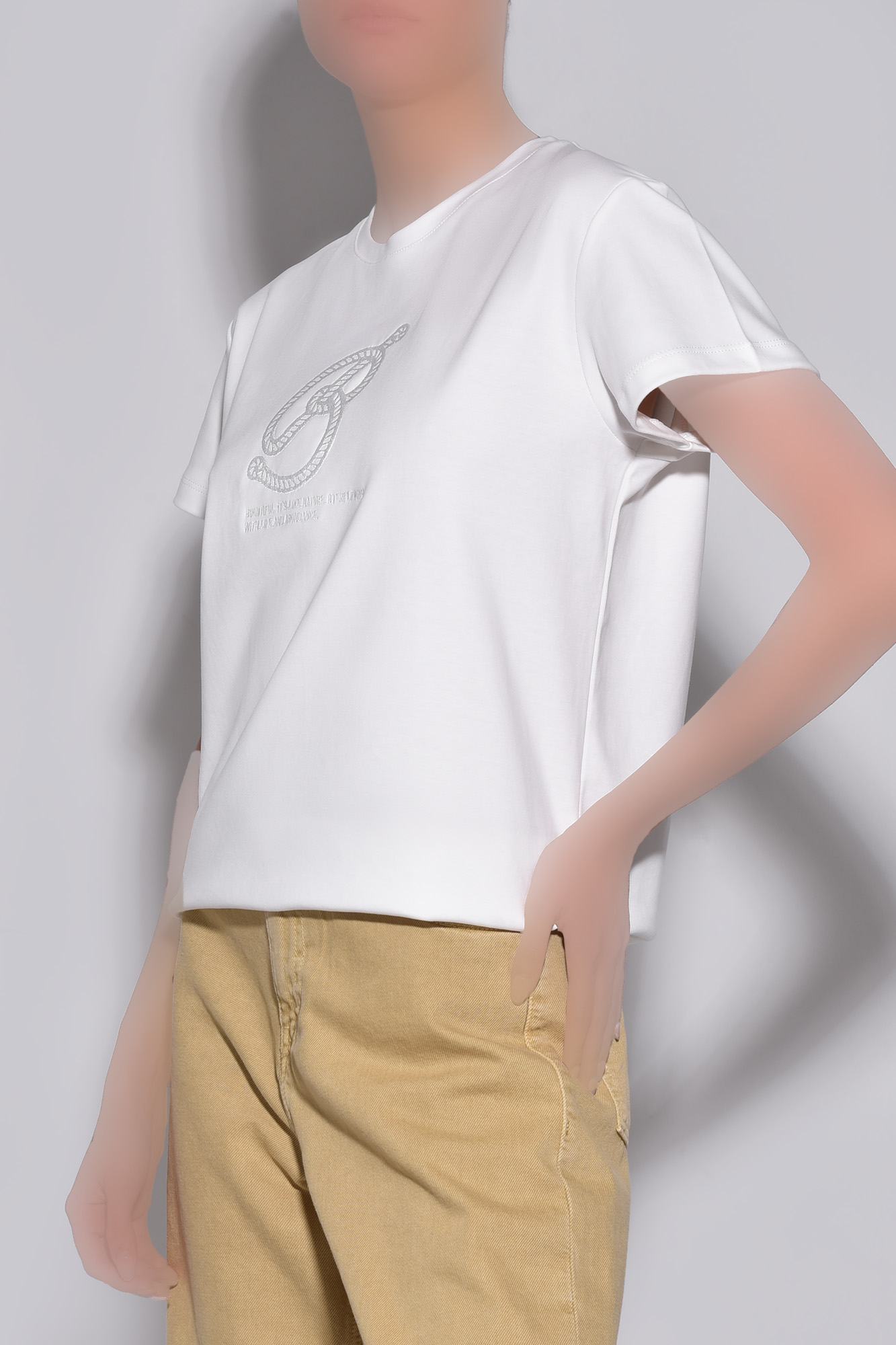 تیشرت آستین کوتاه گلدوزی