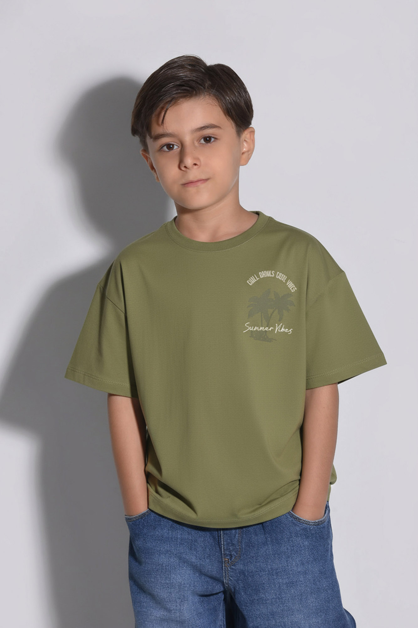 تیشرت آستین کوتاه چاپ و گلدوزی