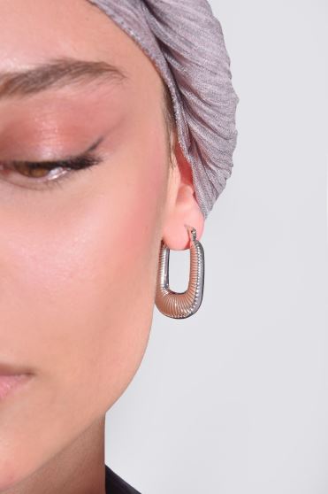 گوشواره فلزی