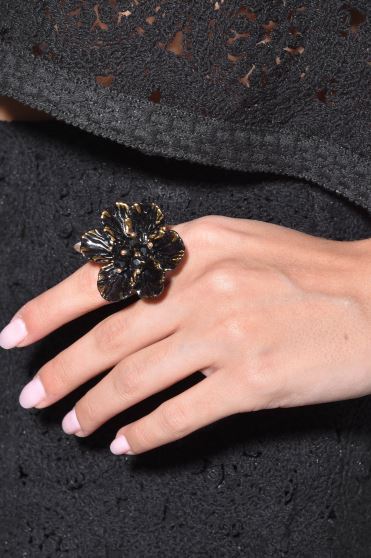 انگشتر فلزی