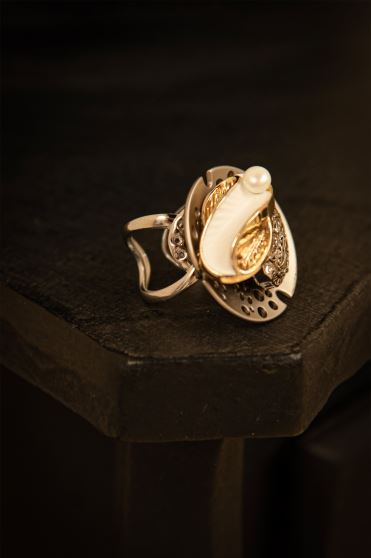 انگشتر فلزی