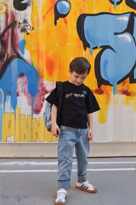 تیشرت آستین کوتاه چاپی