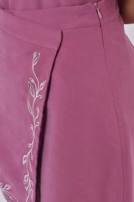 شلوارک پارچه ای گلدوزی