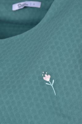 تاپ تیشرتی گلدوزی