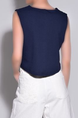 تاپ تیشرتی گلدوزی