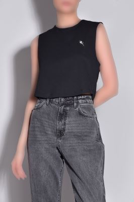 تاپ تیشرتی گلدوزی