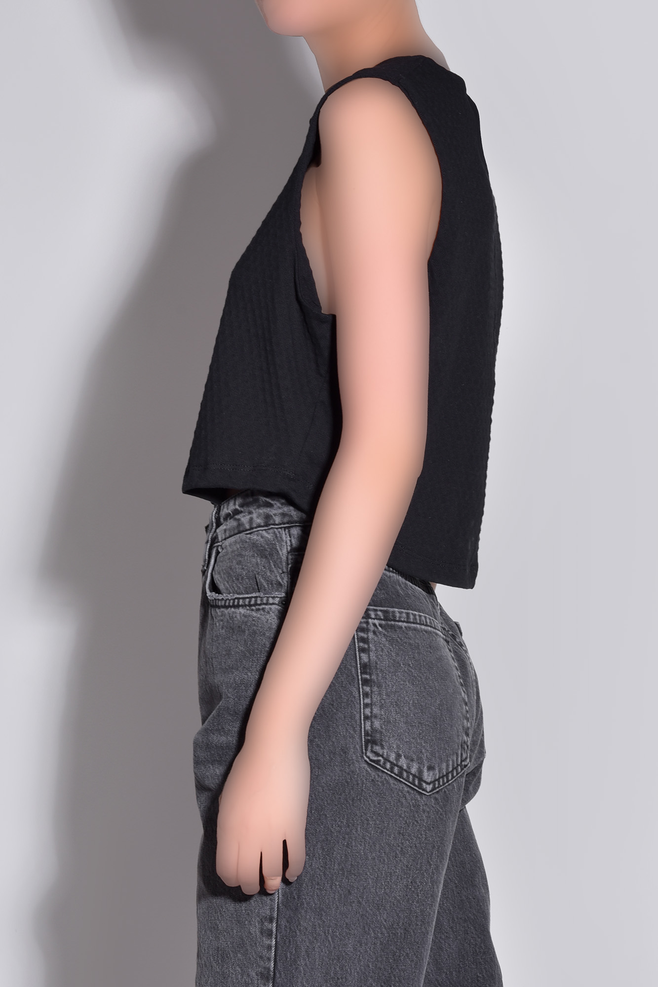 تاپ تیشرتی گلدوزی