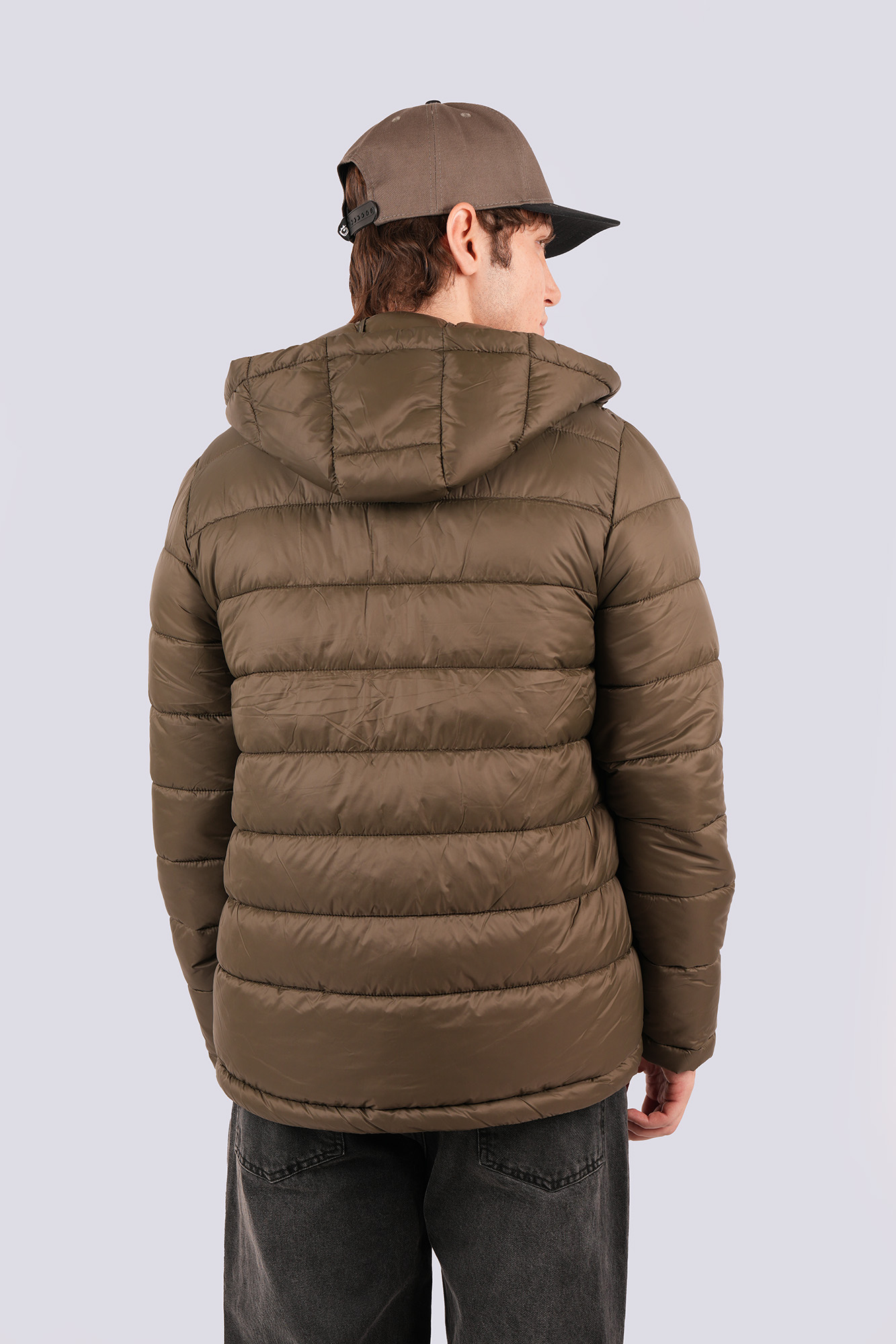 کاپشن کوتاه کلاهدار