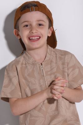 تیشرت آستین کوتاه طرحدار