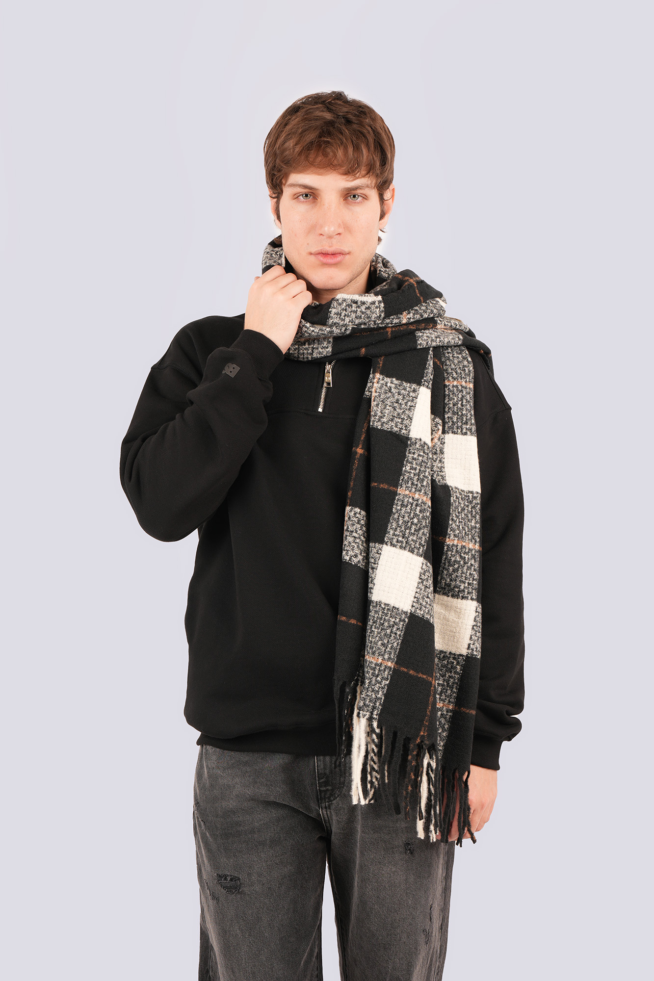 سوئیشرت نیم زیپ چاپ و گلدوزی