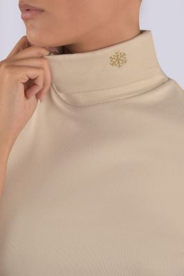 تیشرت آستین کوتاه یقه اسکی گلدوزی