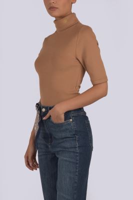 تیشرت آستین کوتاه یقه اسکی گلدوزی