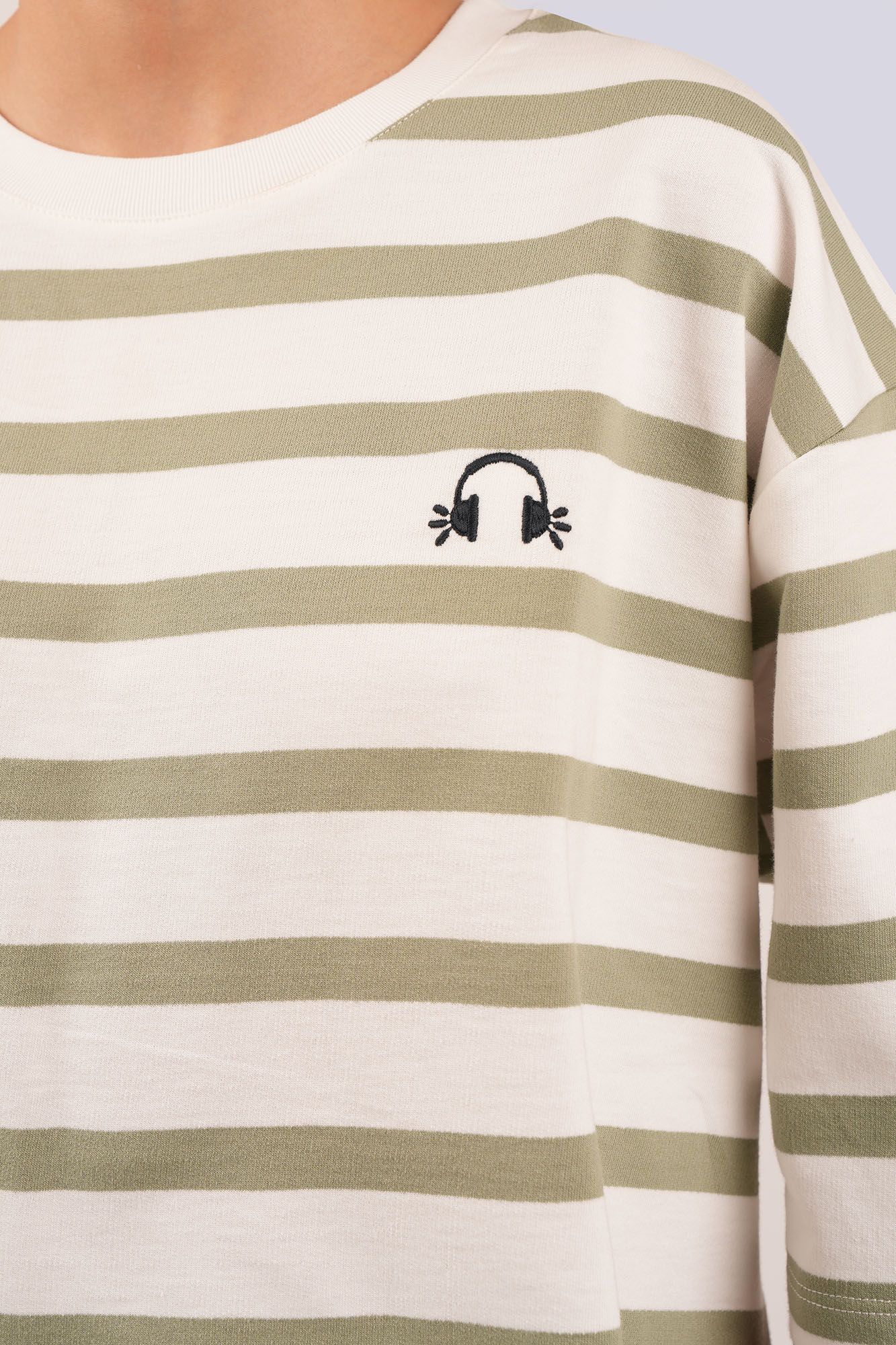 تیشرت آستین کوتاه گلدوزی