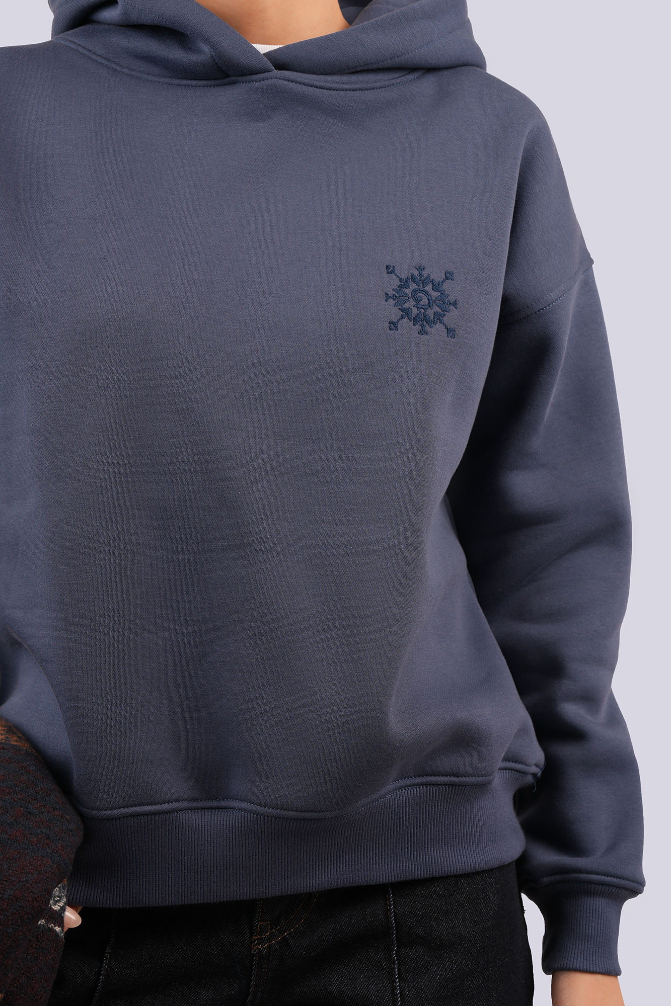 هودی گلدوزی