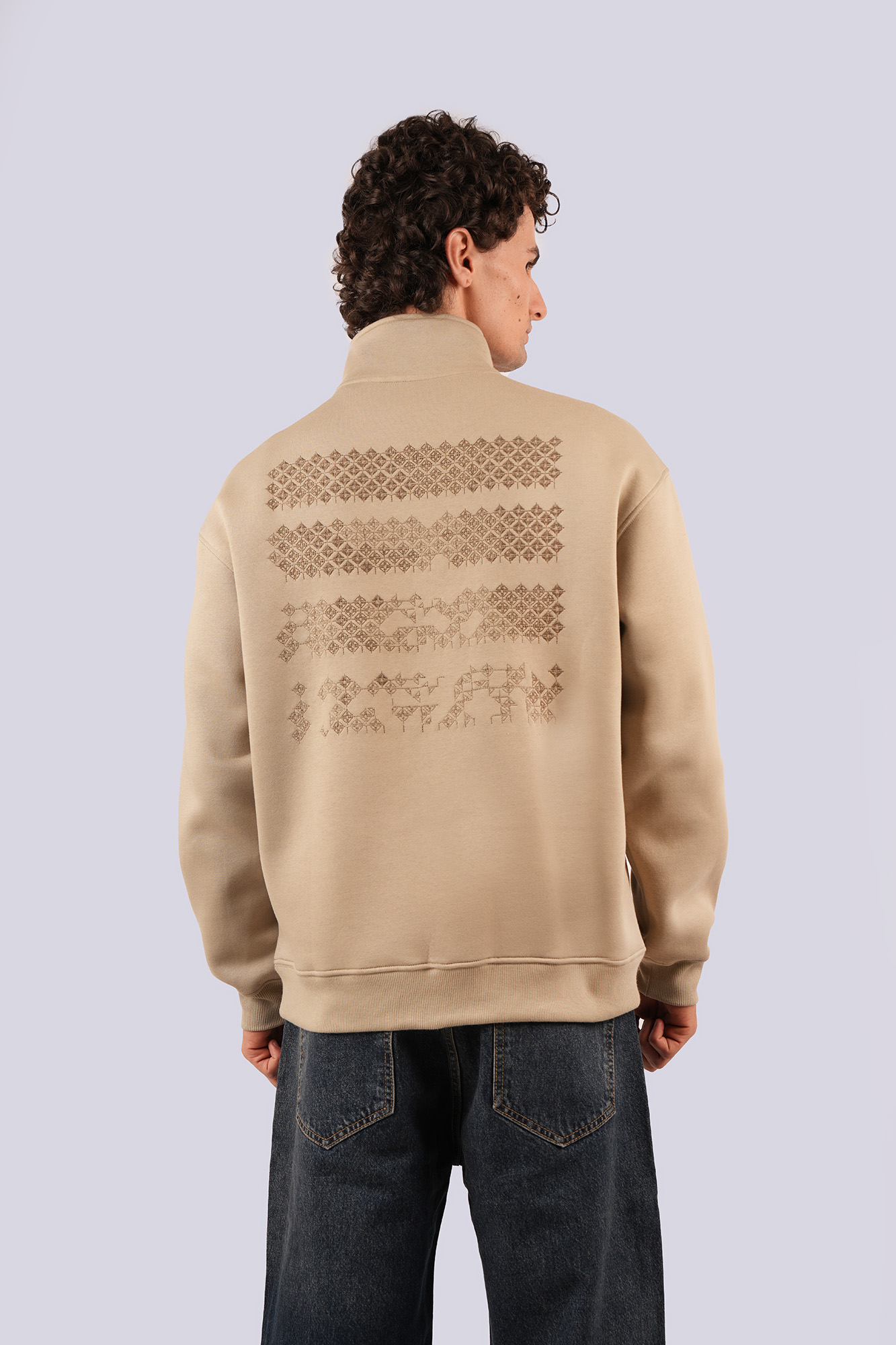 سوئیشرت نیم زیپ گلدوزی