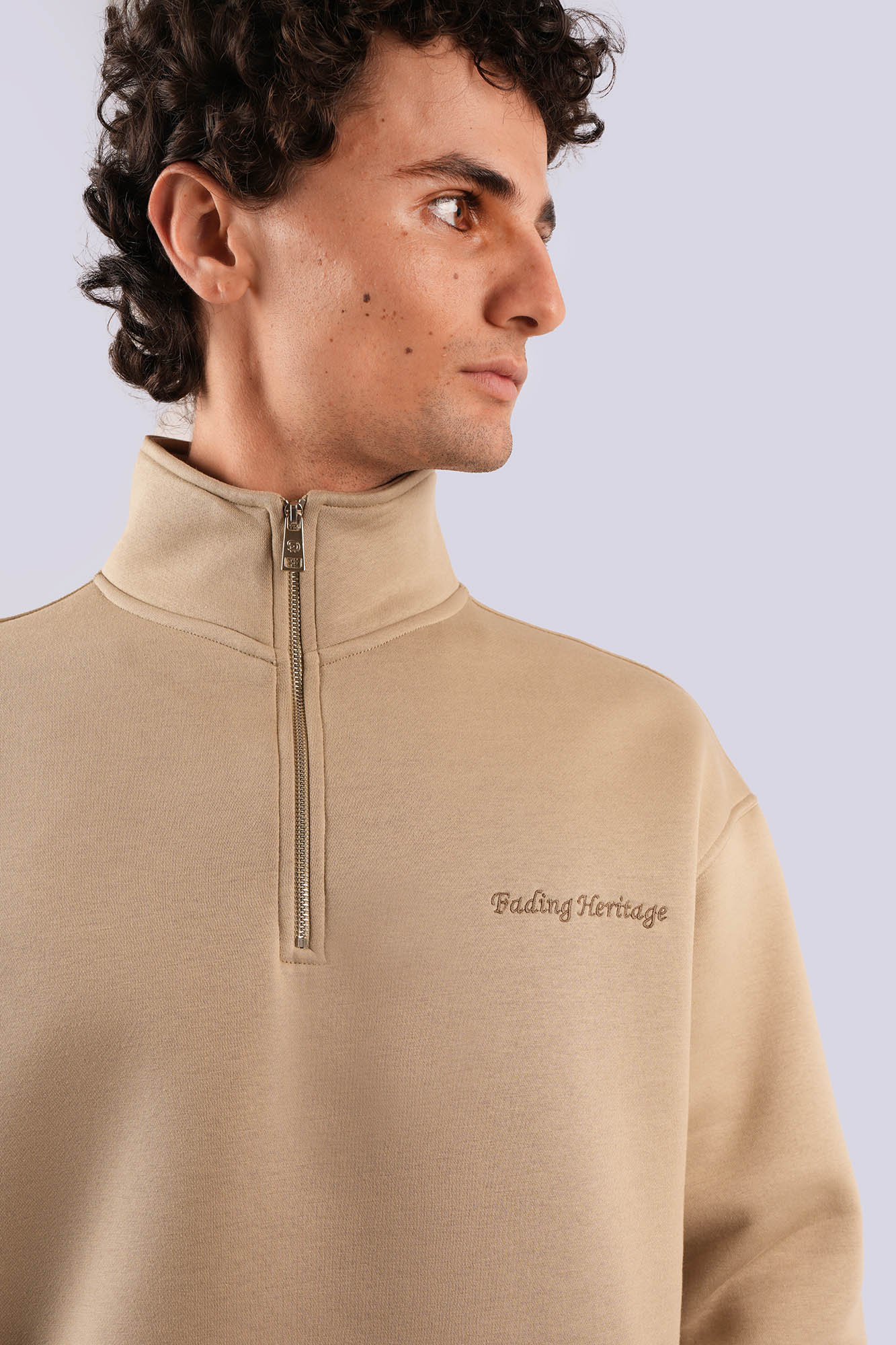 سوئیشرت نیم زیپ گلدوزی