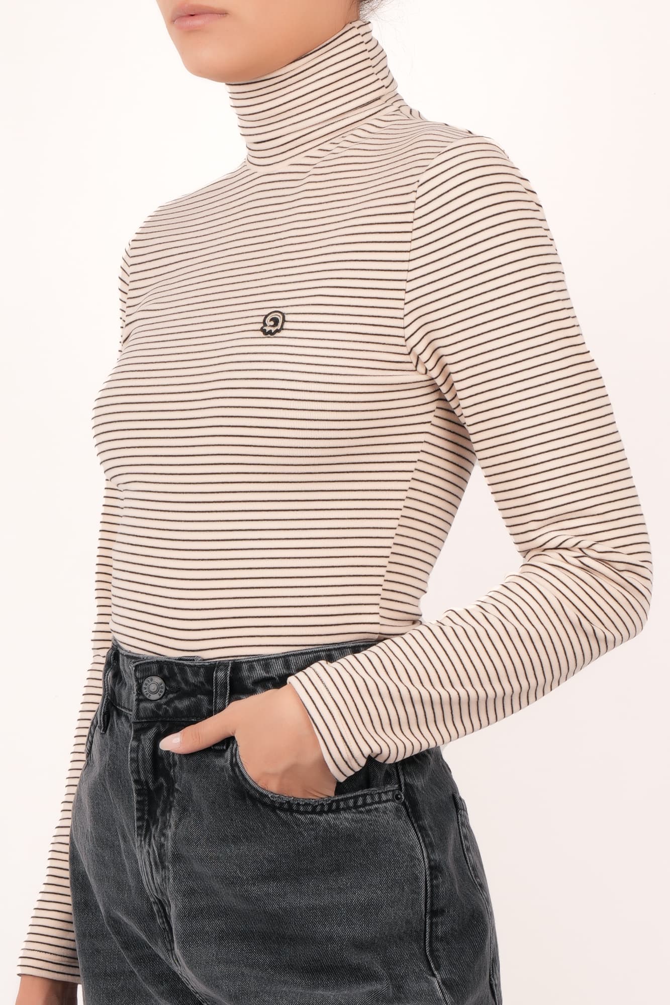 تیشرت آستین بلند یقه اسکی راه راه