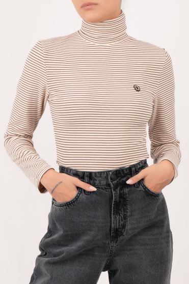 تیشرت آستین بلند یقه اسکی راه راه