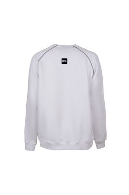 سوئیشرت گلدوزی