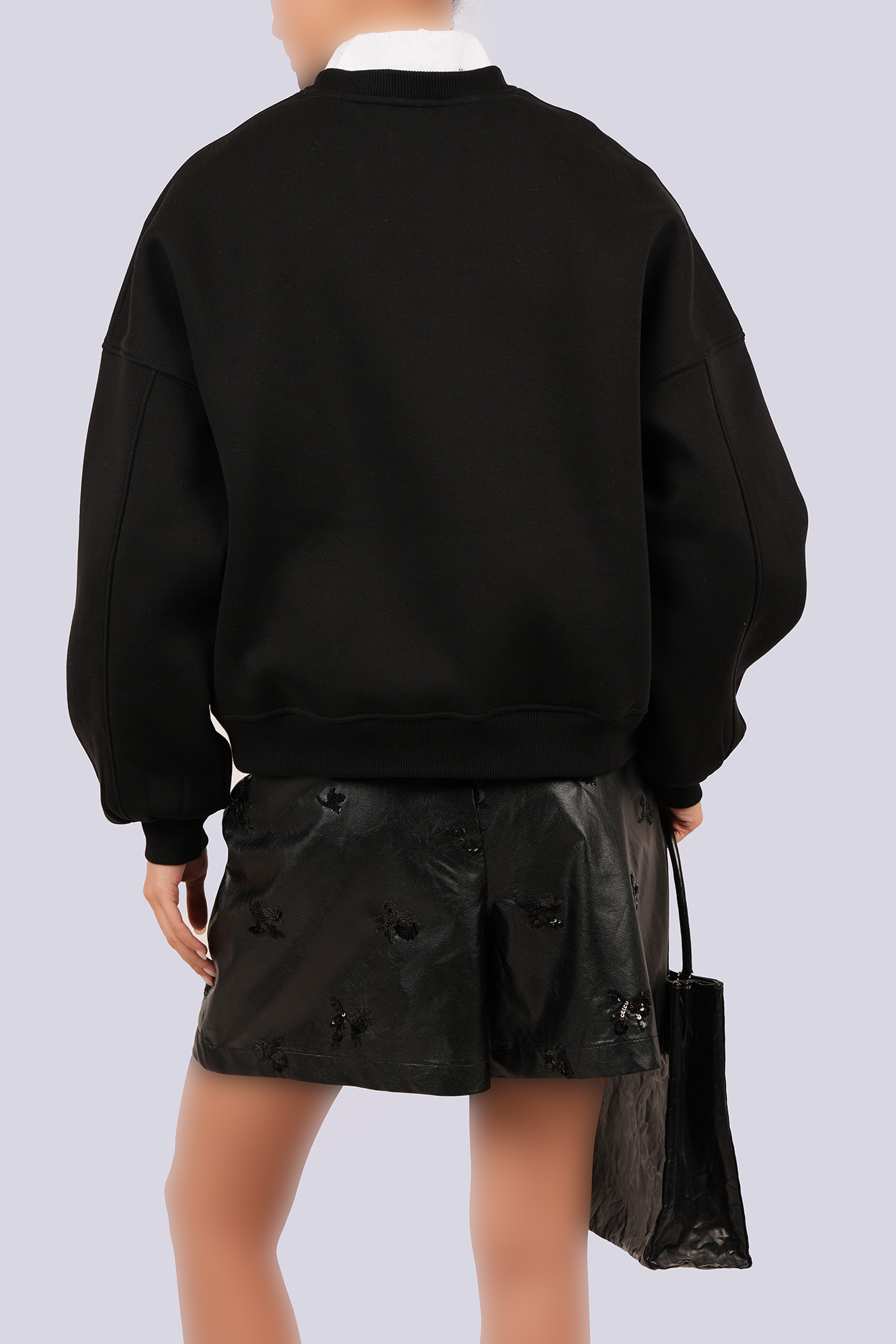 سوئیشرت یقه گرد گلدوزی