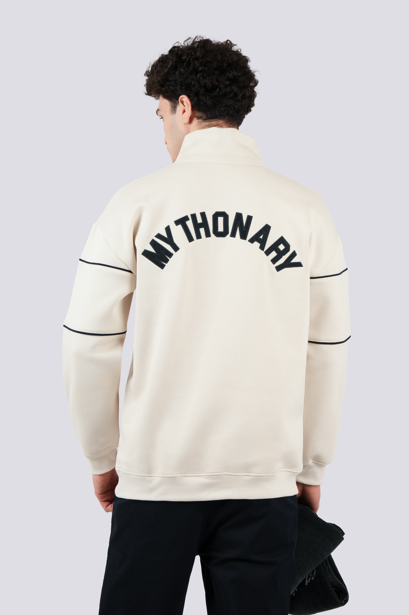 سوئیشرت نیم زیپ گلدوزی