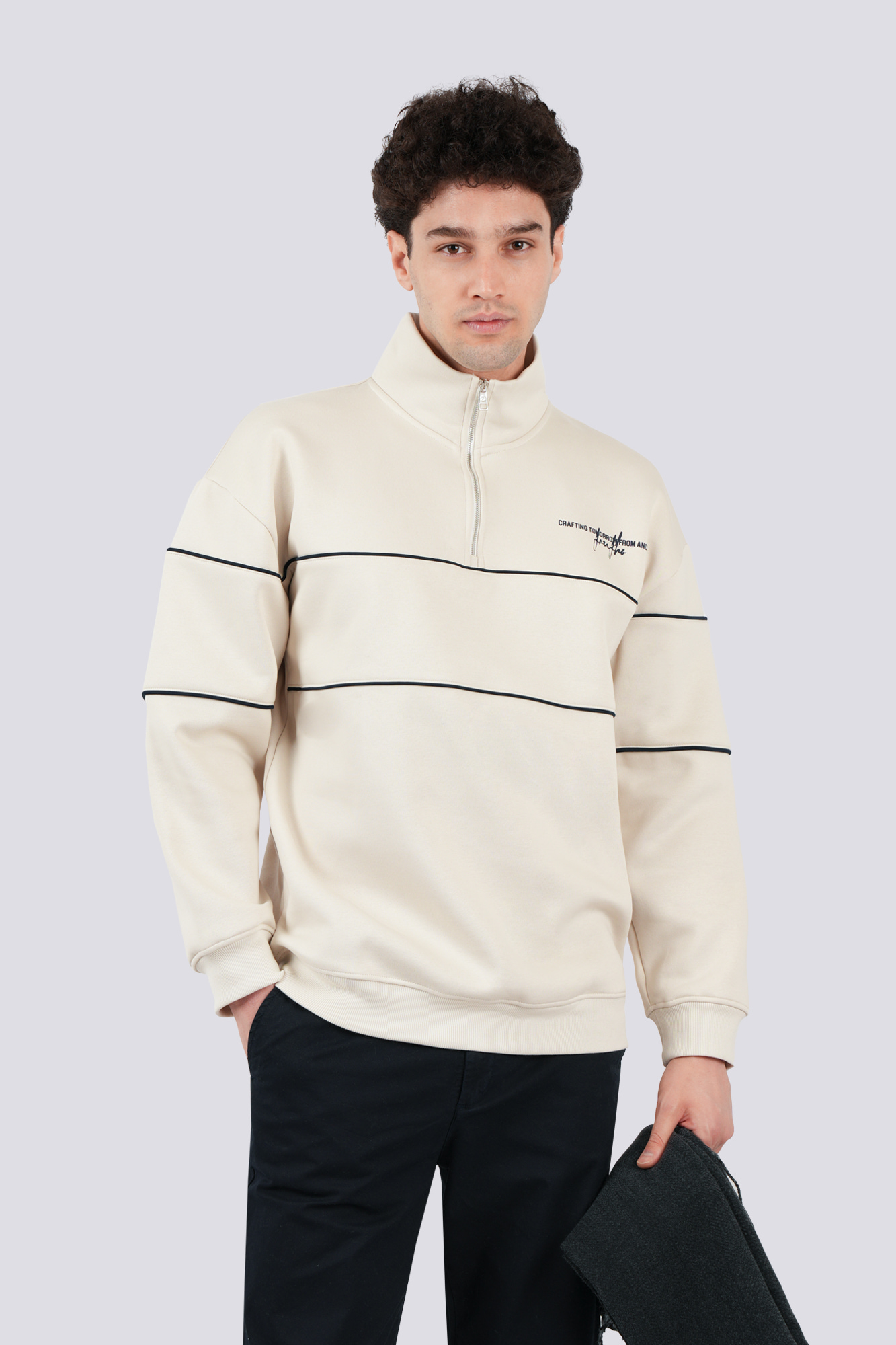 سوئیشرت نیم زیپ گلدوزی