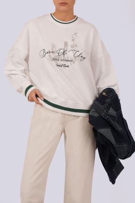 سوئیشرت گلدوزی