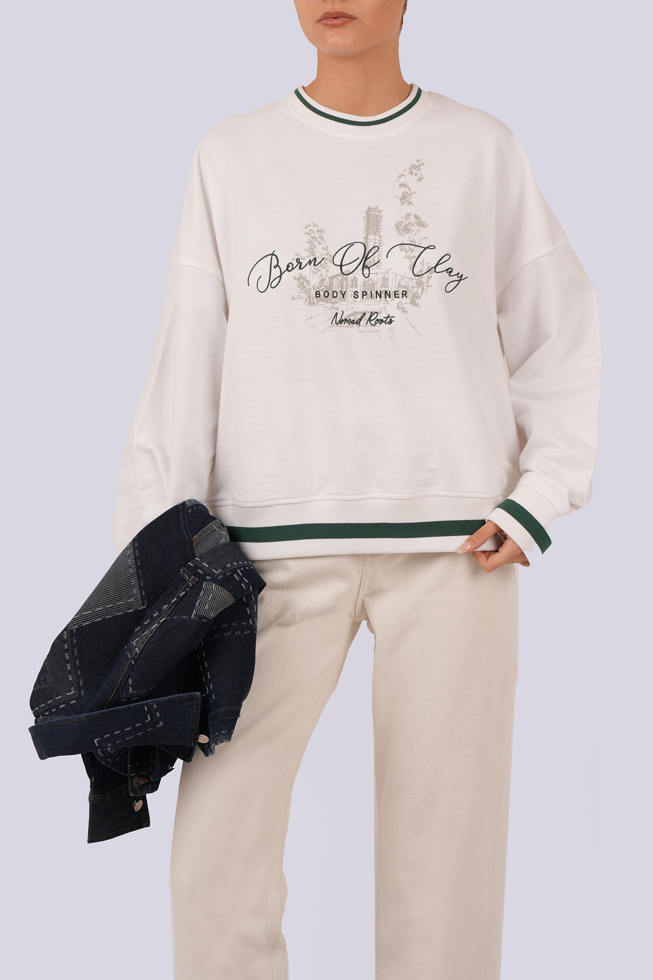 سوئیشرت گلدوزی