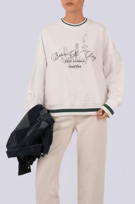 سوئیشرت گلدوزی