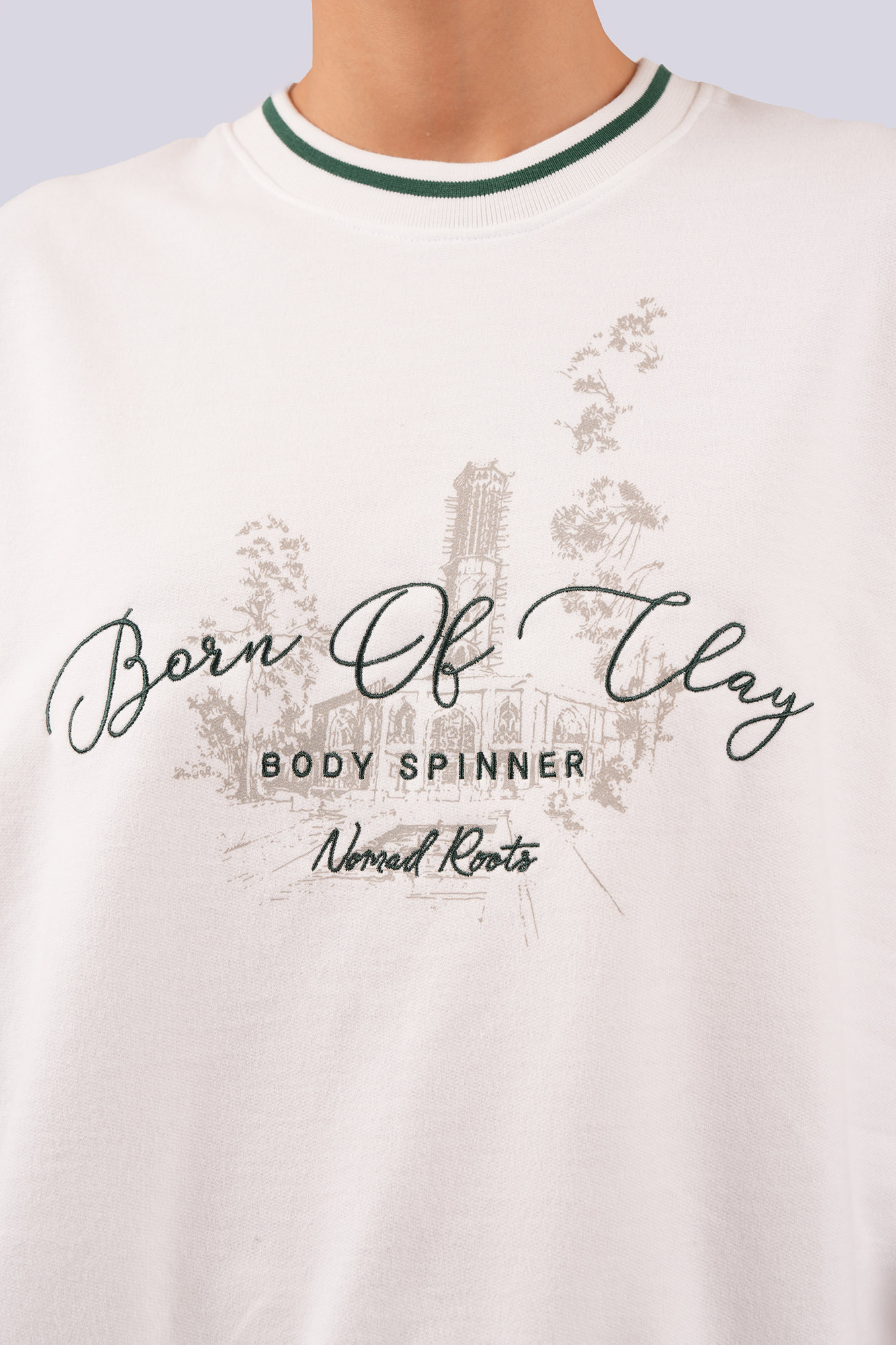 سوئیشرت گلدوزی