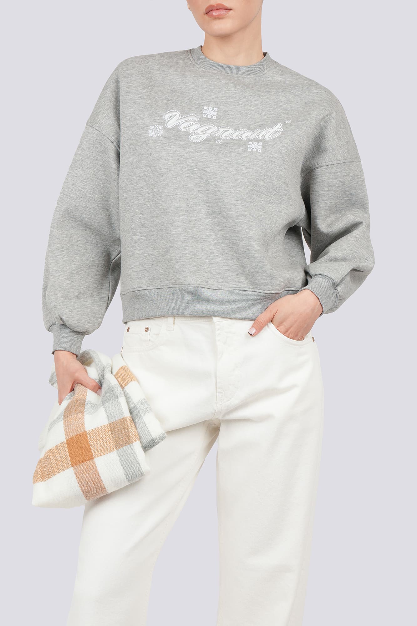 سوئیشرت یقه گرد گلدوزی