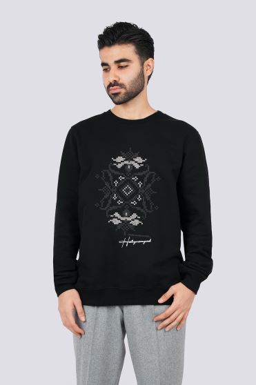 سوئیشرت یقه گرد گلدوزی