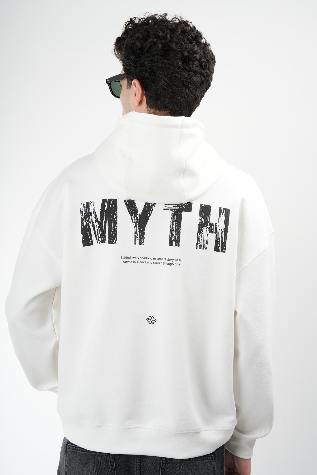 هودی چاپ و گلدوزی