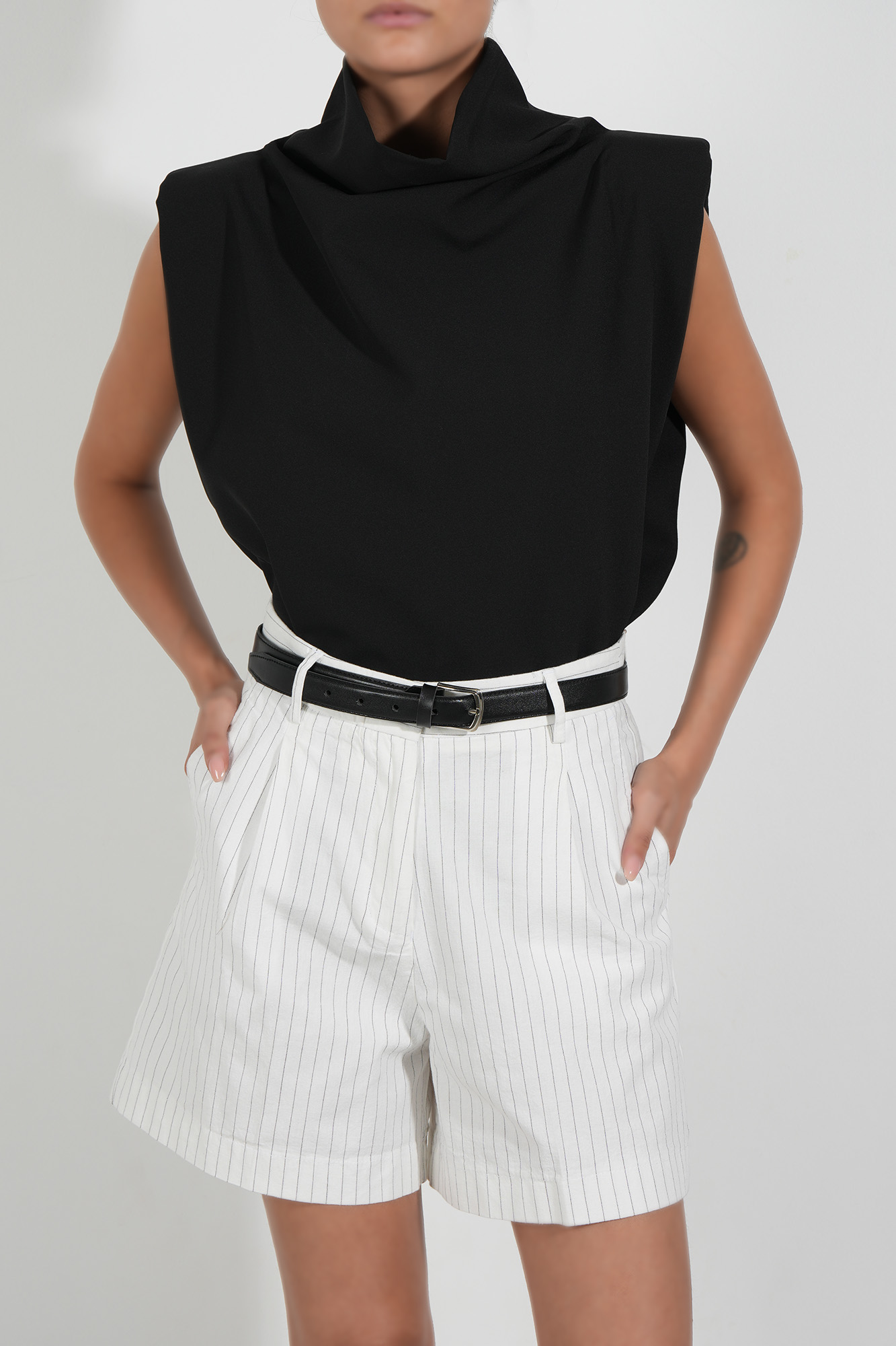 شلوارک پارچه ای راه راه