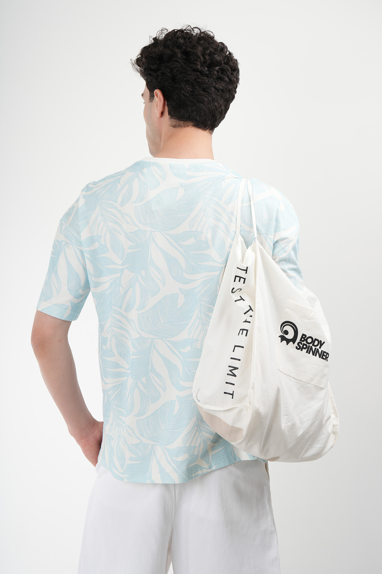 تیشرت آستین کوتاه طرحدار